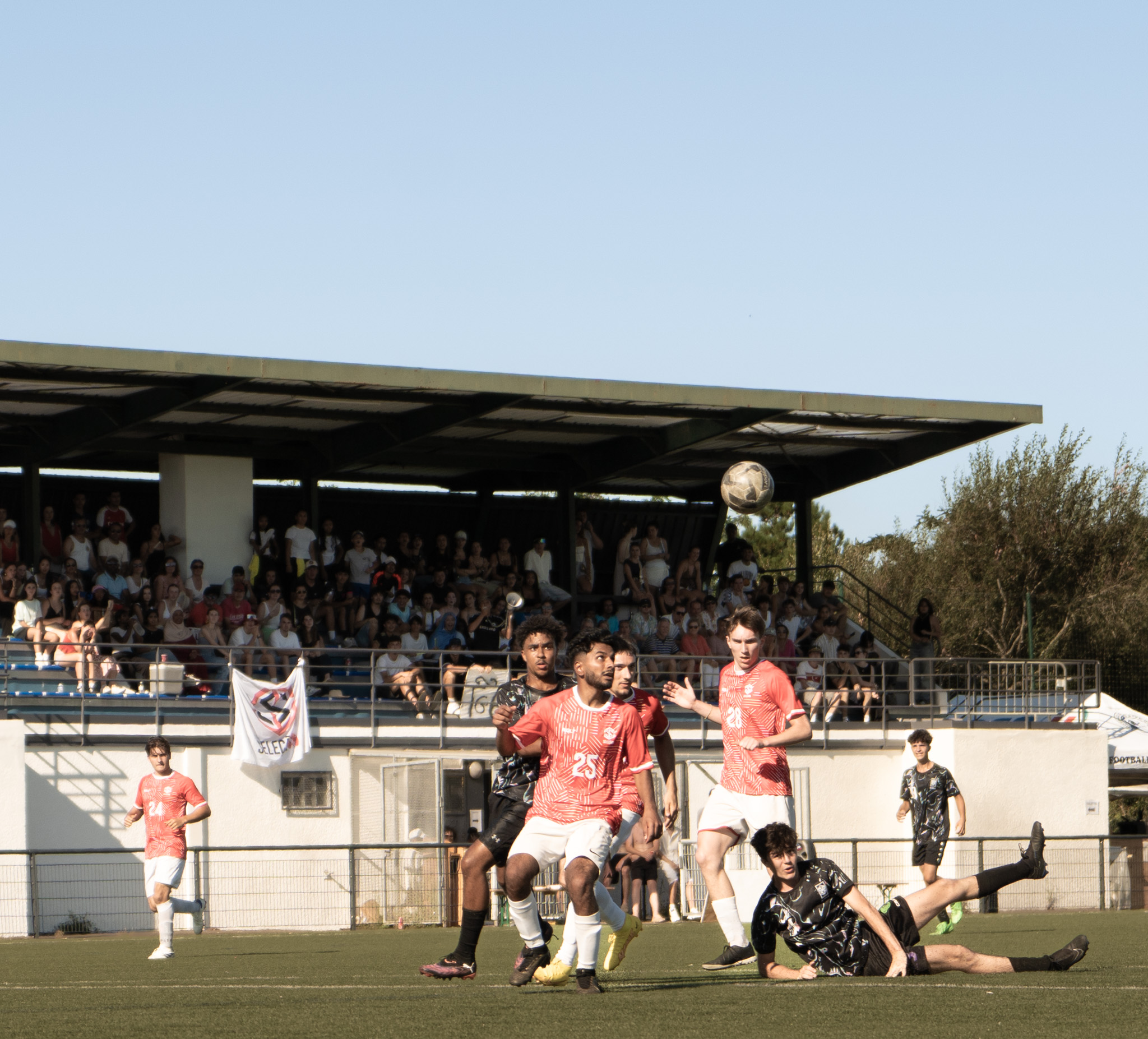 Joueurs disputant un match lors du tournoi Summer Cup à Bordeaux